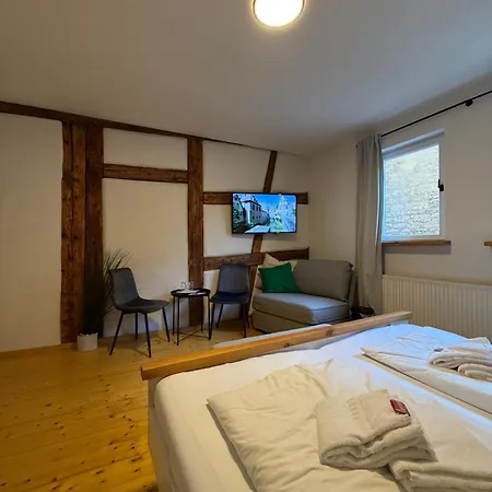 Zum Goldenen Schiff - Lehmzimmer Fachwerk Hotel Marktbreit